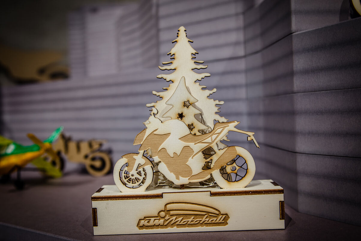 Advent Workshop im Innovation Lab der KTM Motohall 