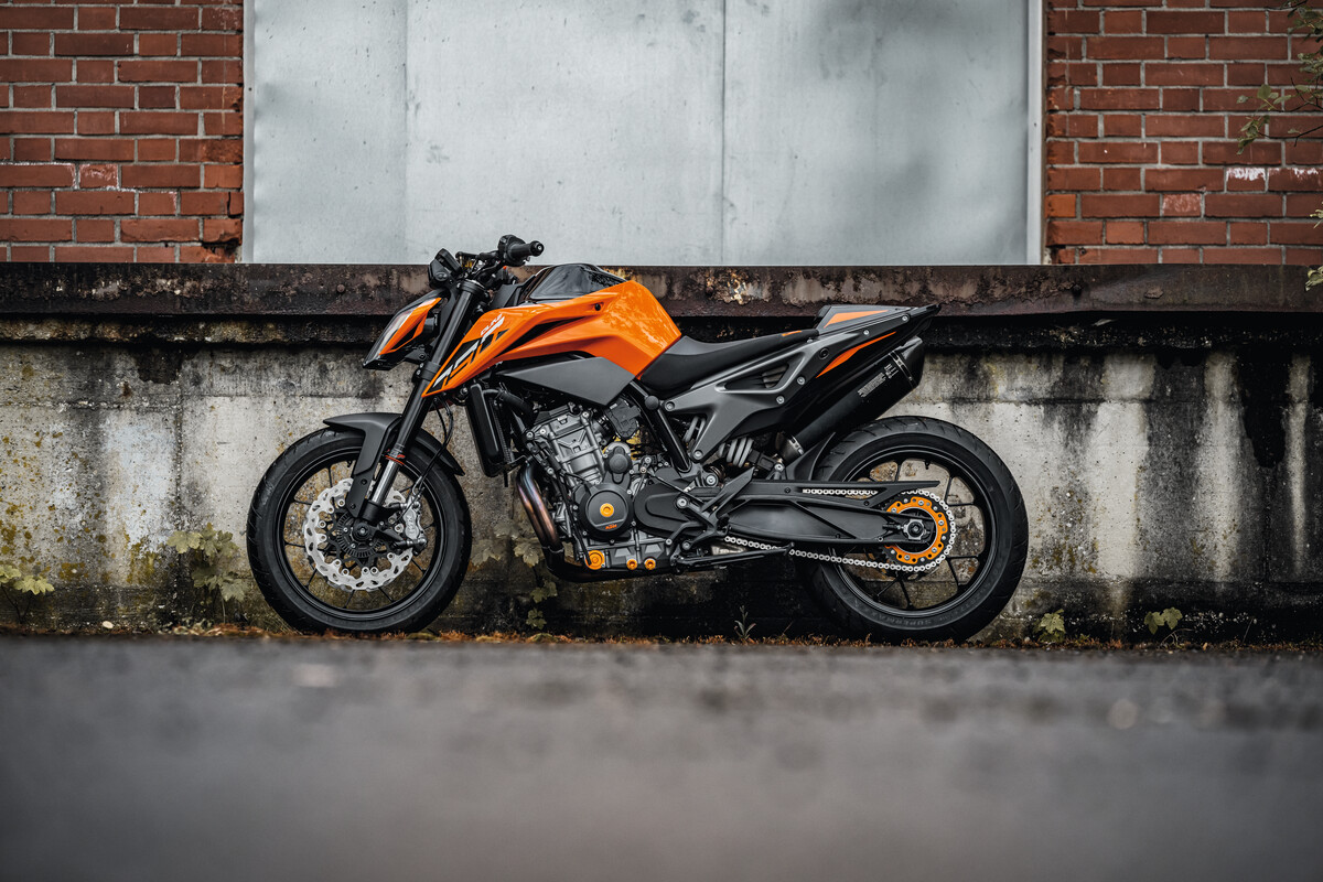 MY24 KTM 790 DUKE