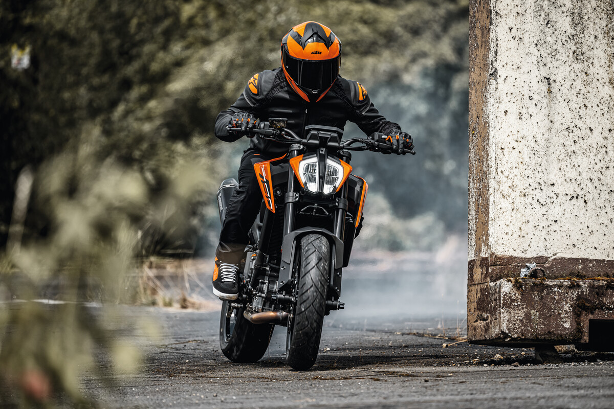 MY24 KTM 790 DUKE