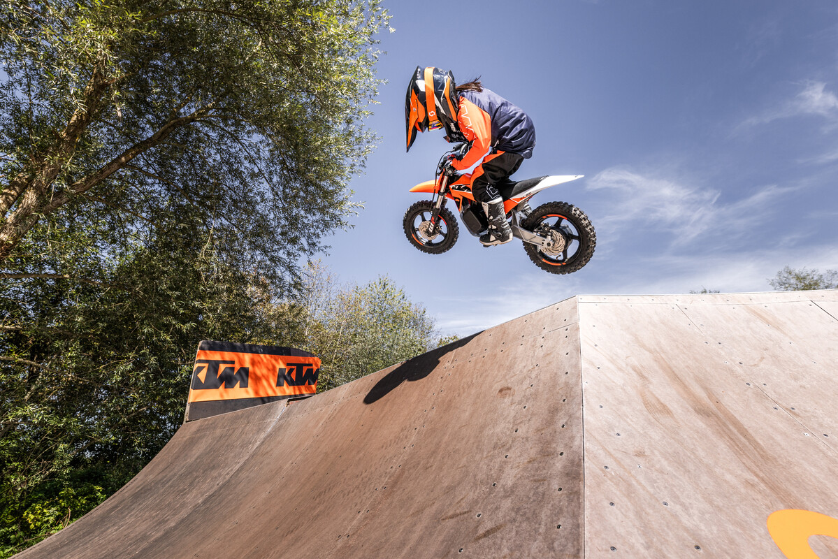 KTM SX-E2