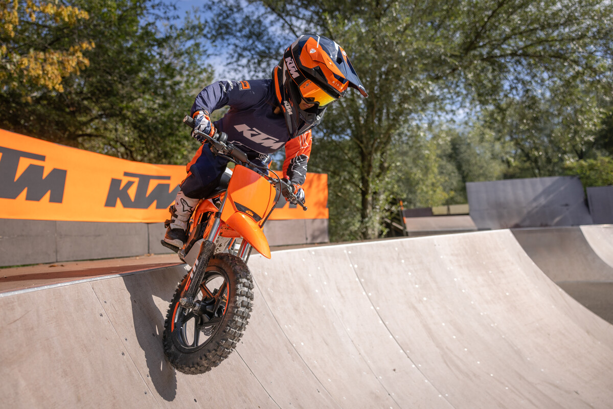 KTM SX-E2