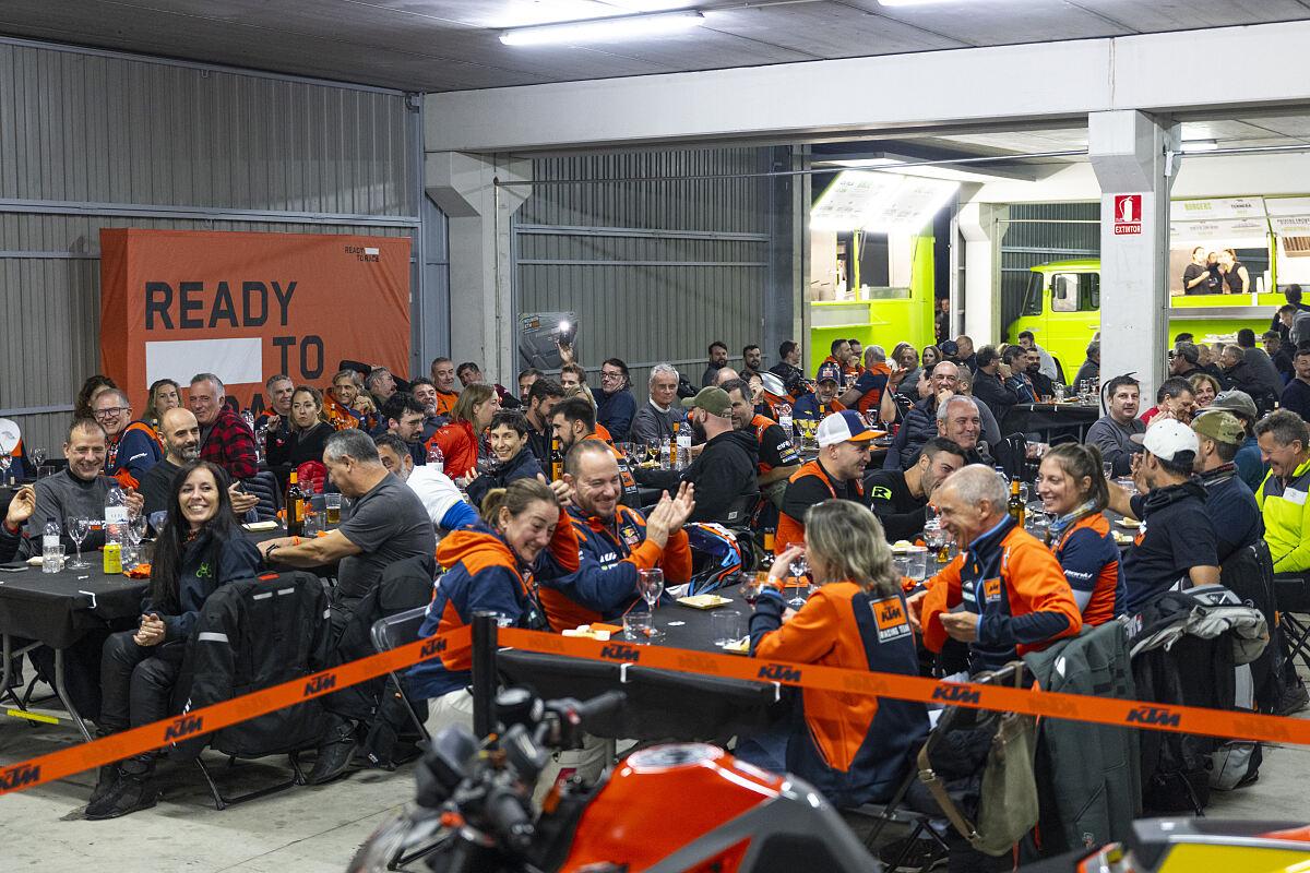 REUNIÓN KTM