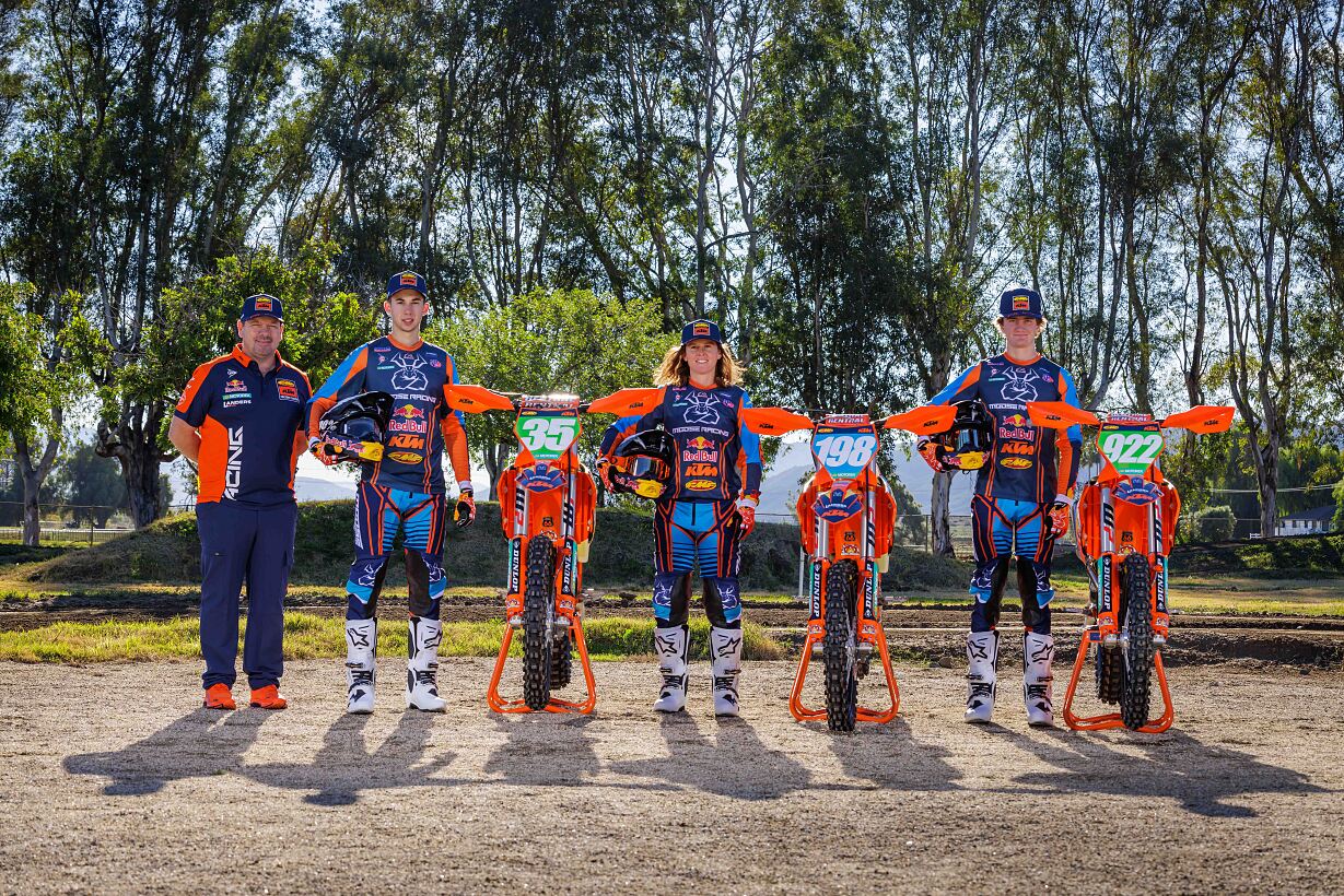 FMF KTM FACTORY RACING TEAM LANDERS 2024