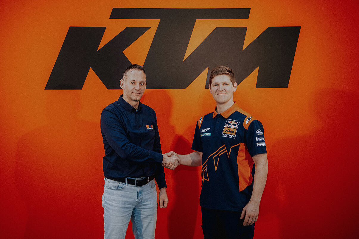 Harry Norton as MXGP Red Bull KTM Team Manager. Pictured with Robert Jonas