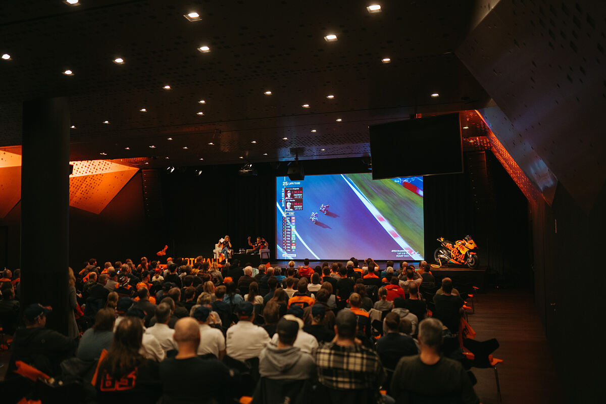 PublicViewingKTM Motohall