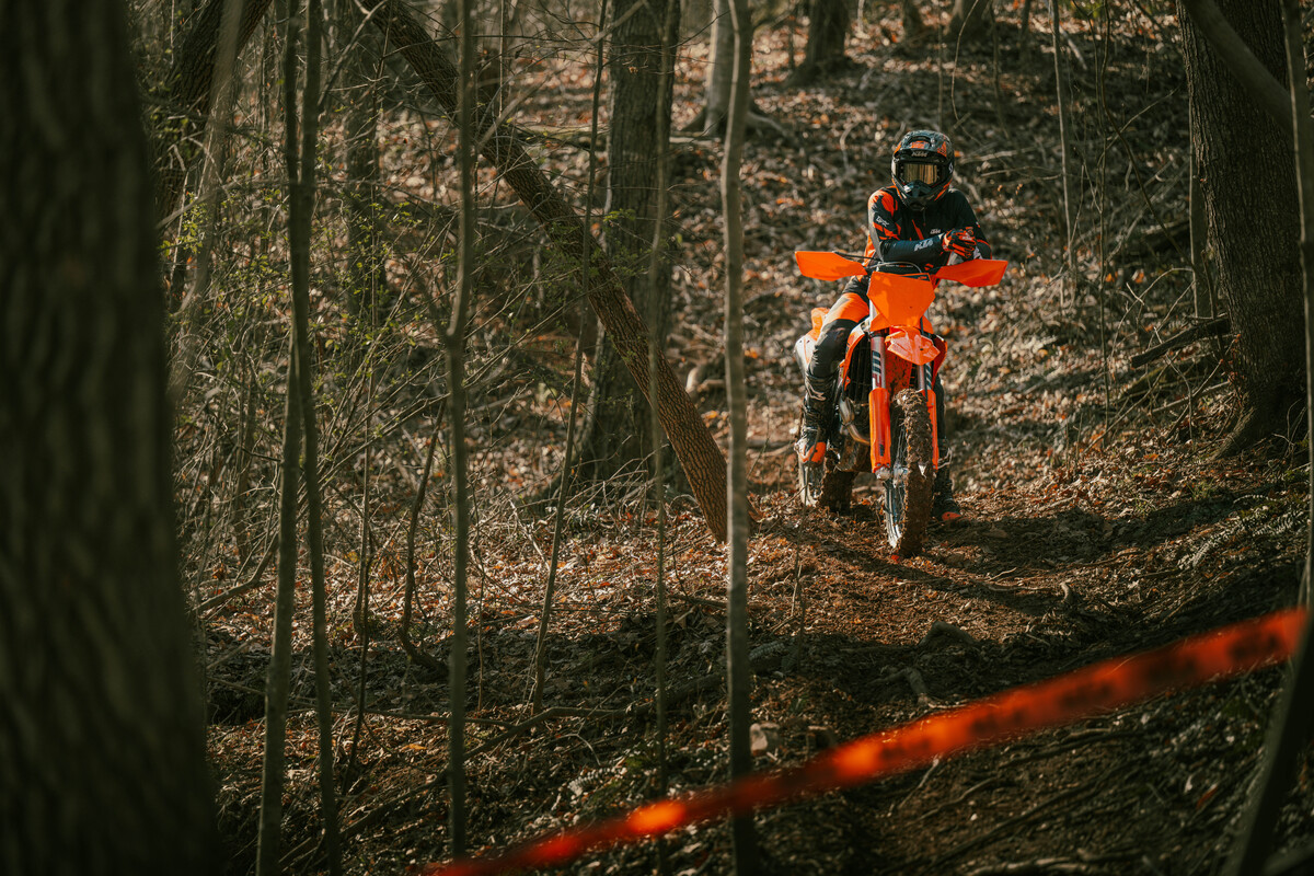 588982_MY25 KTM XC-F _STATIC_01_ACTION