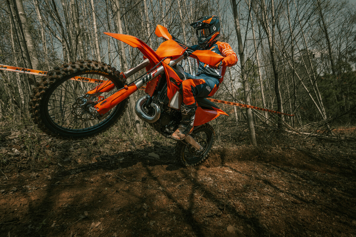 MY25 KTM XC