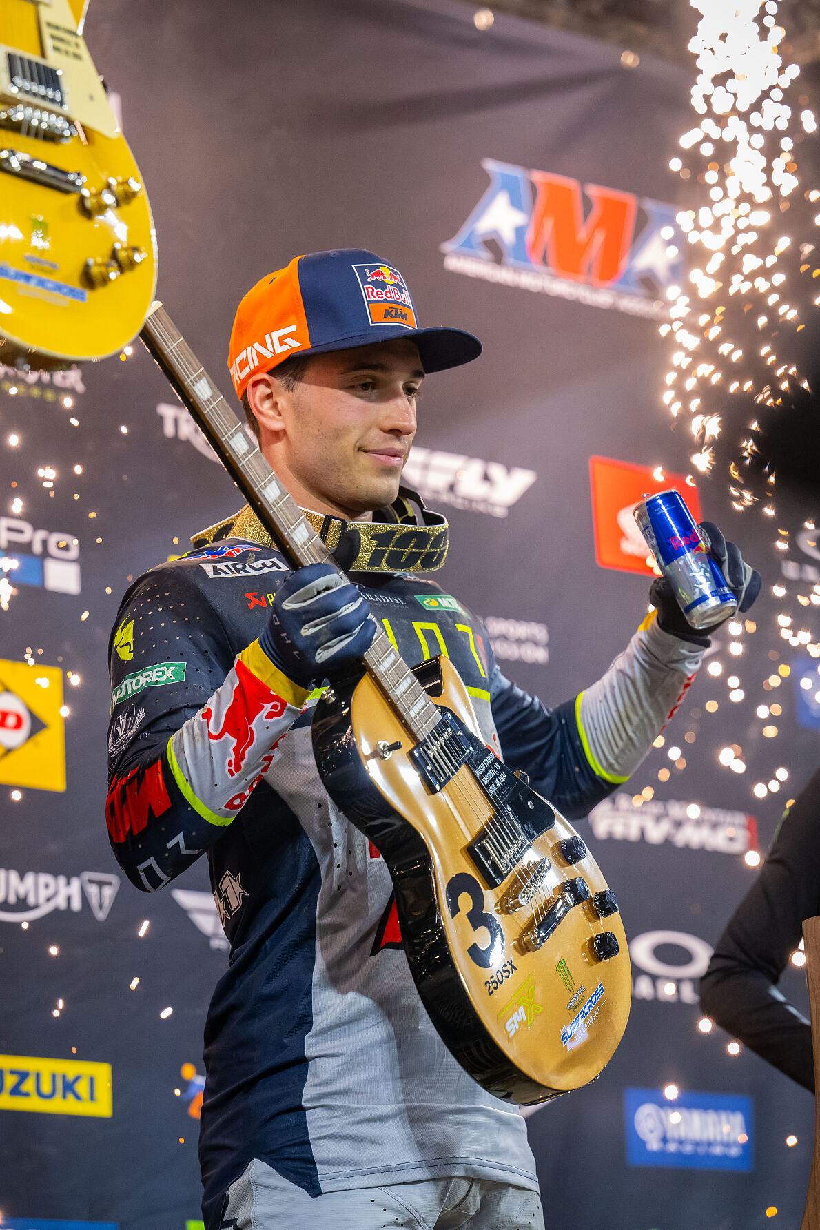 TOM VIALLE PODIUM