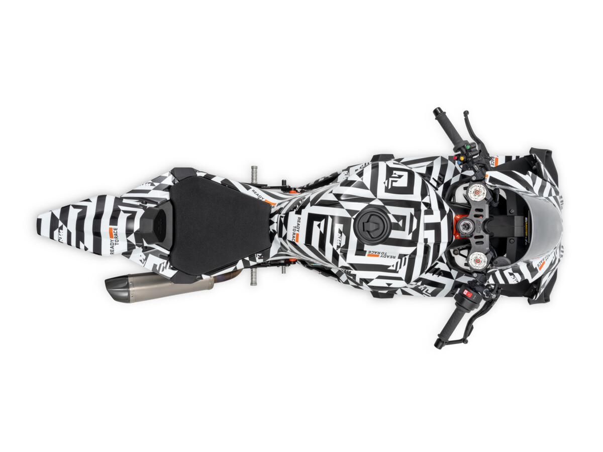 2025 KTM 990 RC