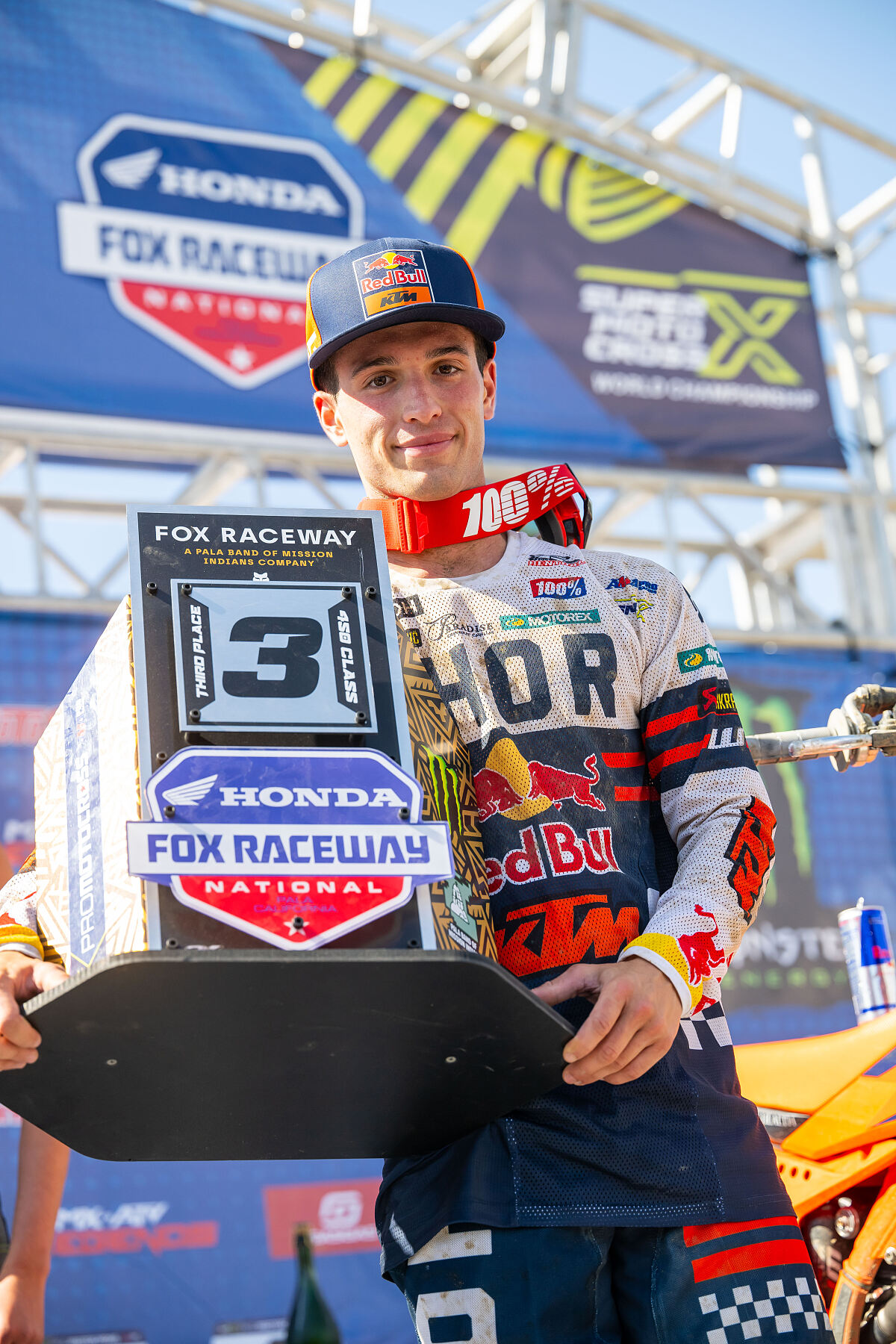 TOM VIALLE PODIUM