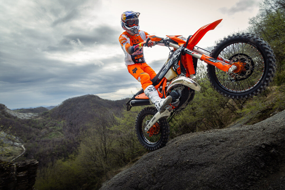 2025 KTM 300 EXC HARDENDURO