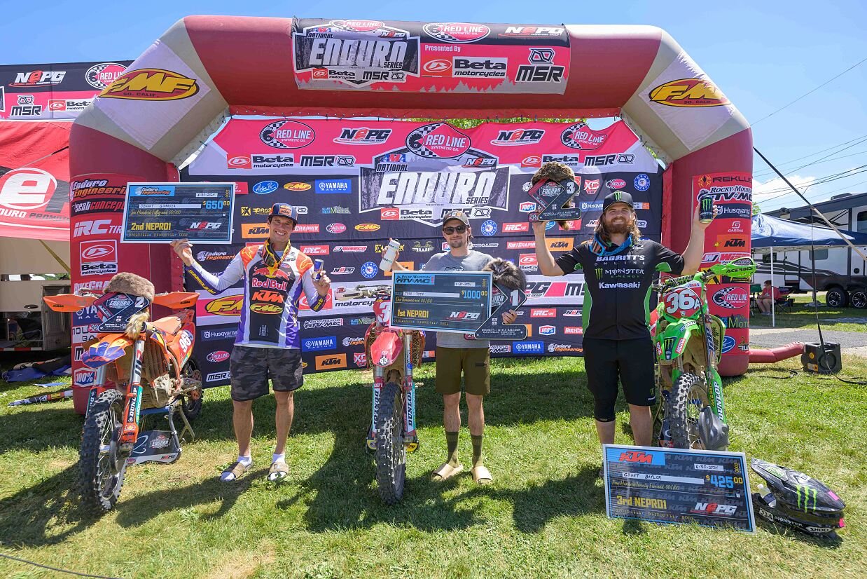 JOHNNY GIRROIR PODIUM 02