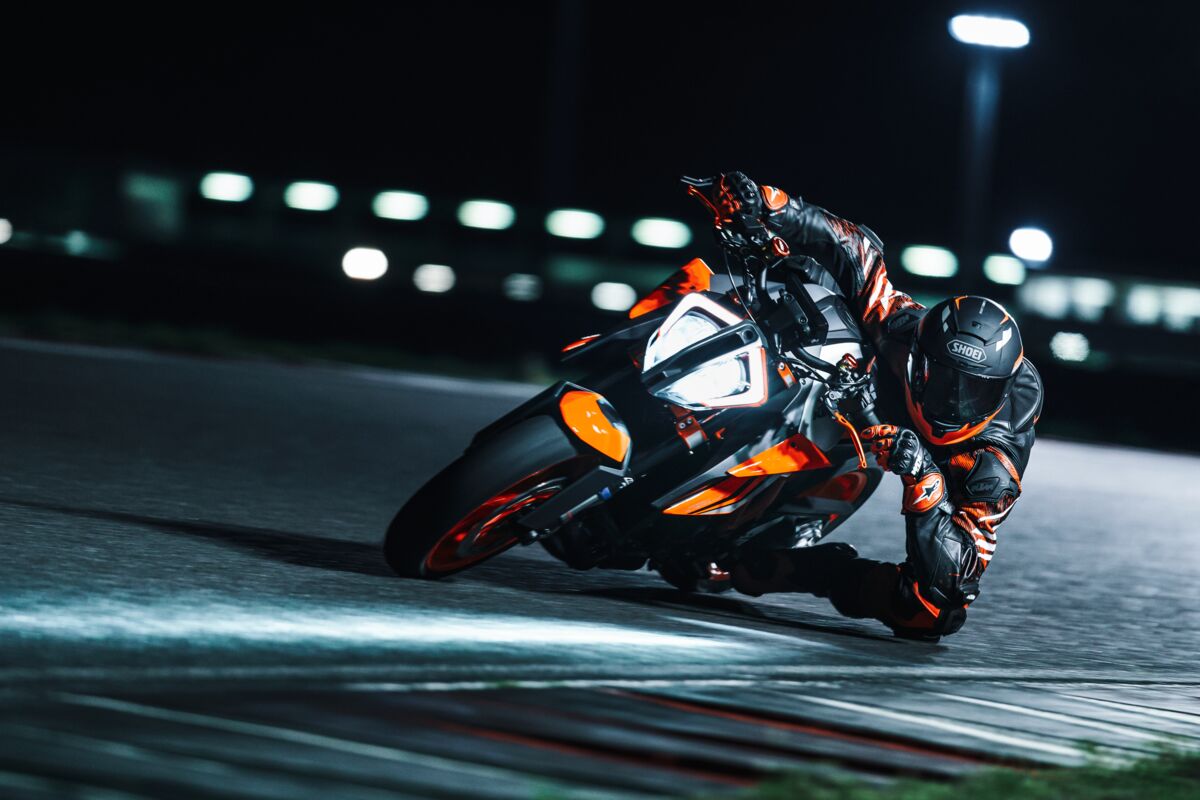 MY2022 KTM 1290 SUPER DUKE R EVO（オプション装着車）