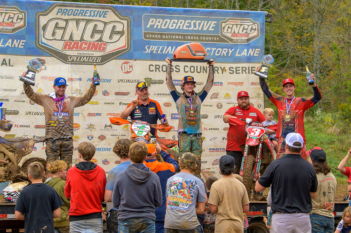 GRANT DAVIS PODIUM 02