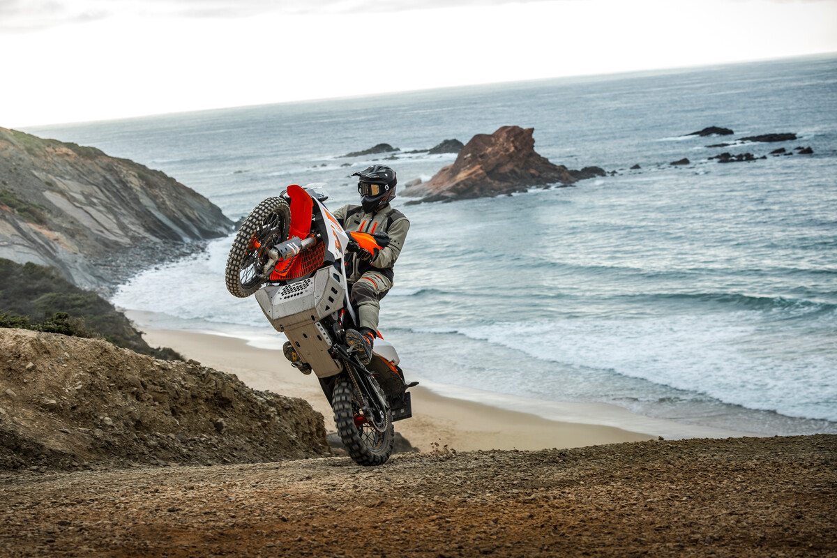 2025 KTM 890 ADVENTURE R