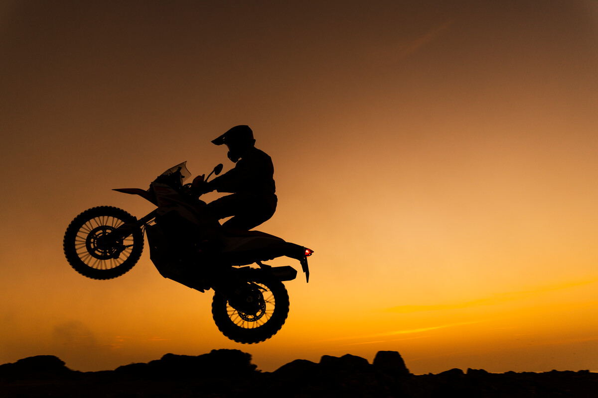 652290_MY25 KTM 890 ADVENTURE R - ACTION_EUROPE GLOBAL