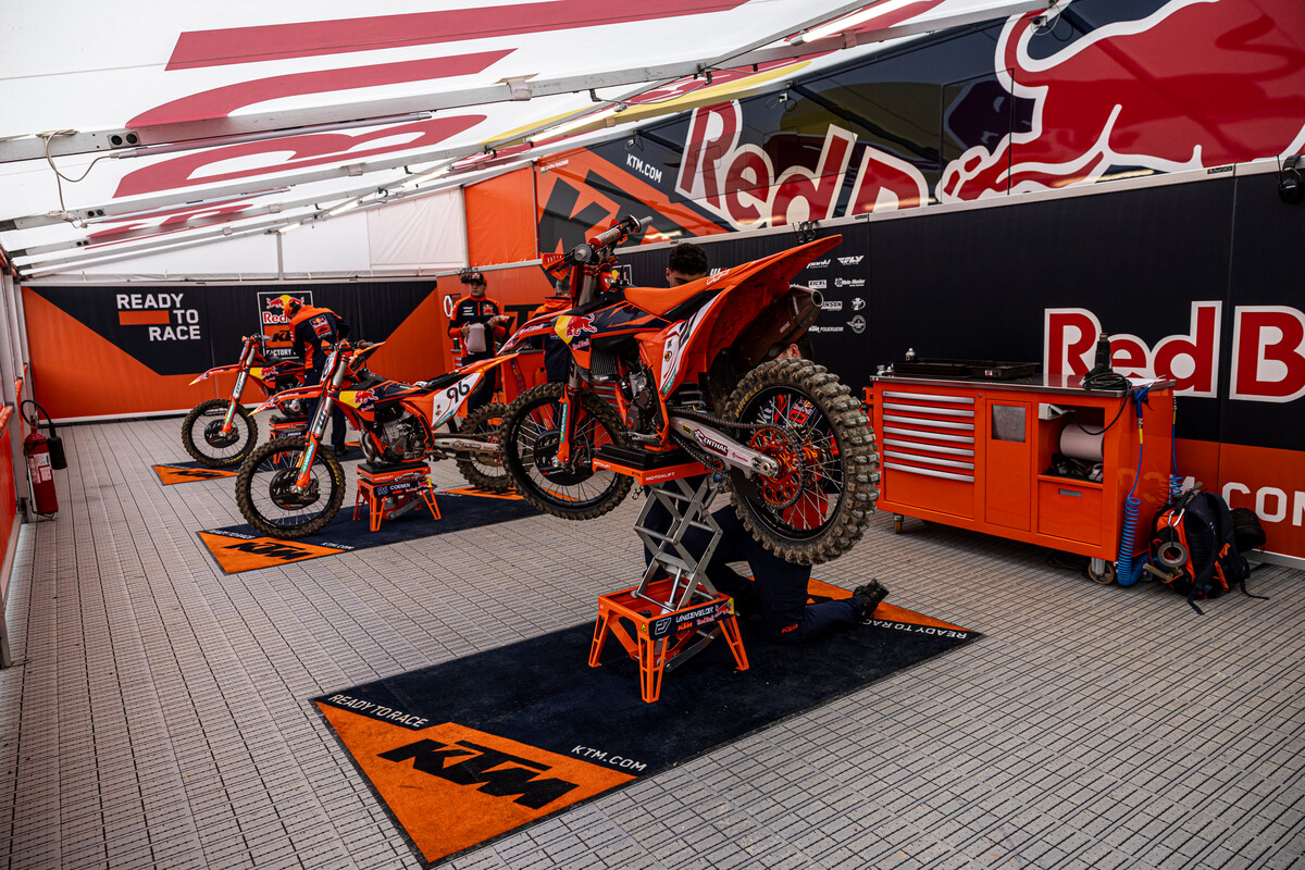 Red Bull KTM Factory Racing 2025 MXGP St Jean DAngely
