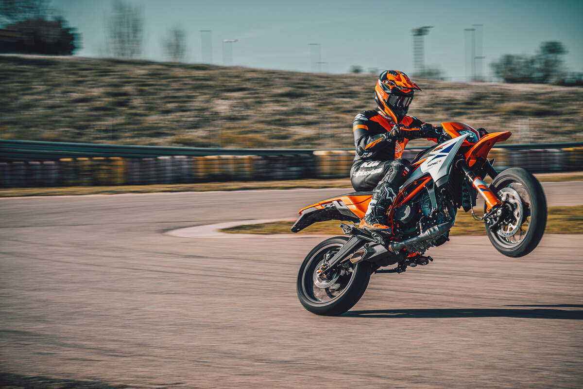 KTM 390 SMC R（オプション装着車）