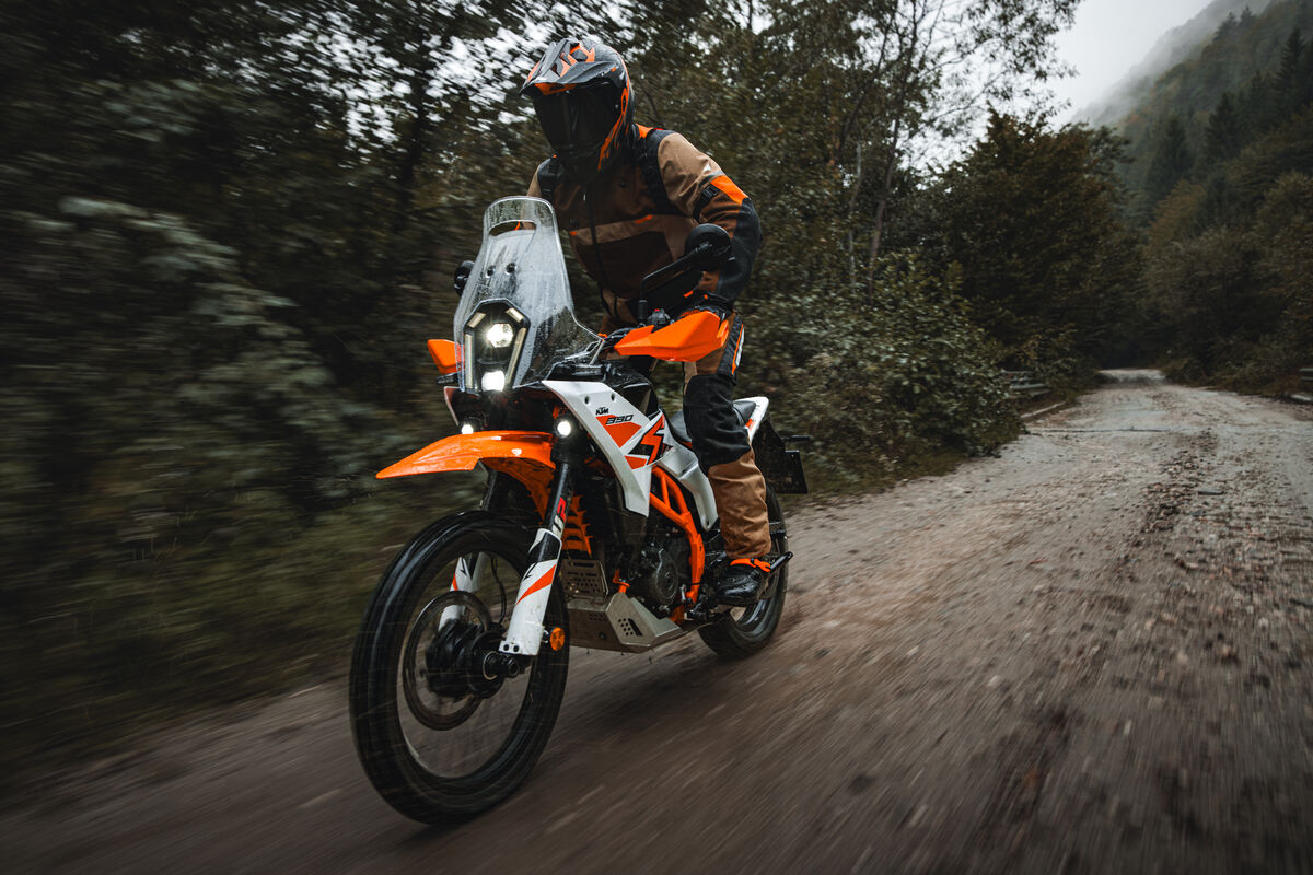 KTM 390 ADVENTURE R（オプション装着車）