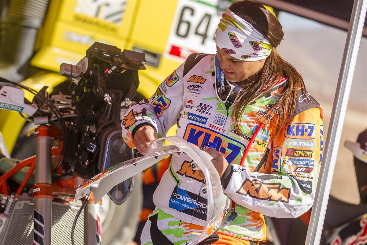 Laia Sanz KTM 450 RALLY Paddock Atacama 2016