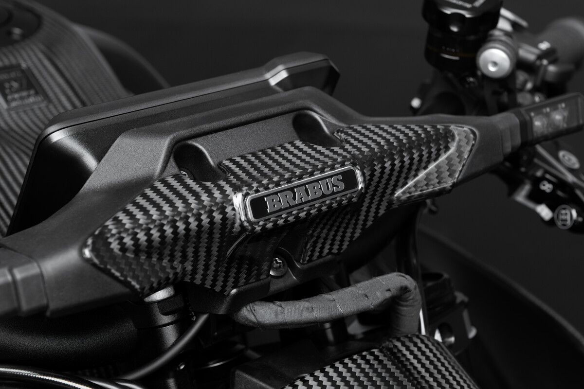 BRABUS 1400 R SIGNATURE EDITION