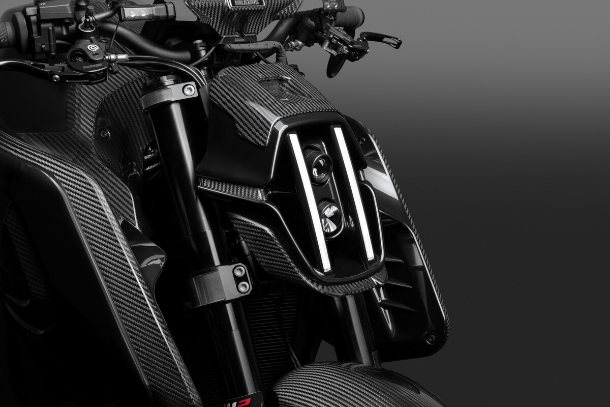 BRABUS 1400 R SIGNATURE EDITION