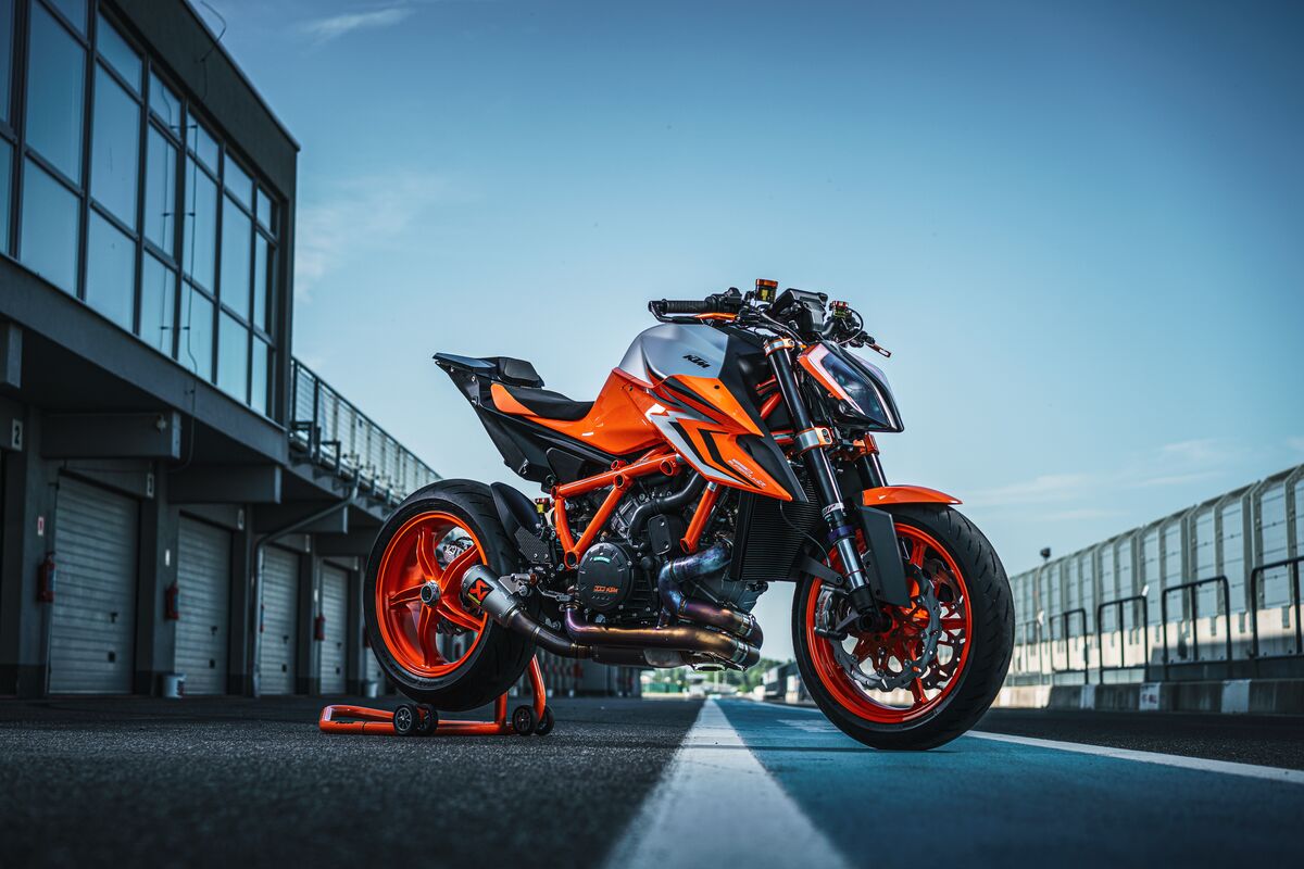 KTM 1290 SUPER DUKE R EVO（オプション装着車）