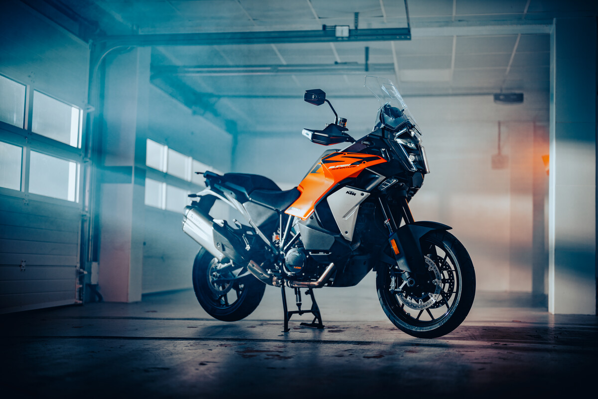 2025 KTM SUPER ADVENTURE S EVO-16