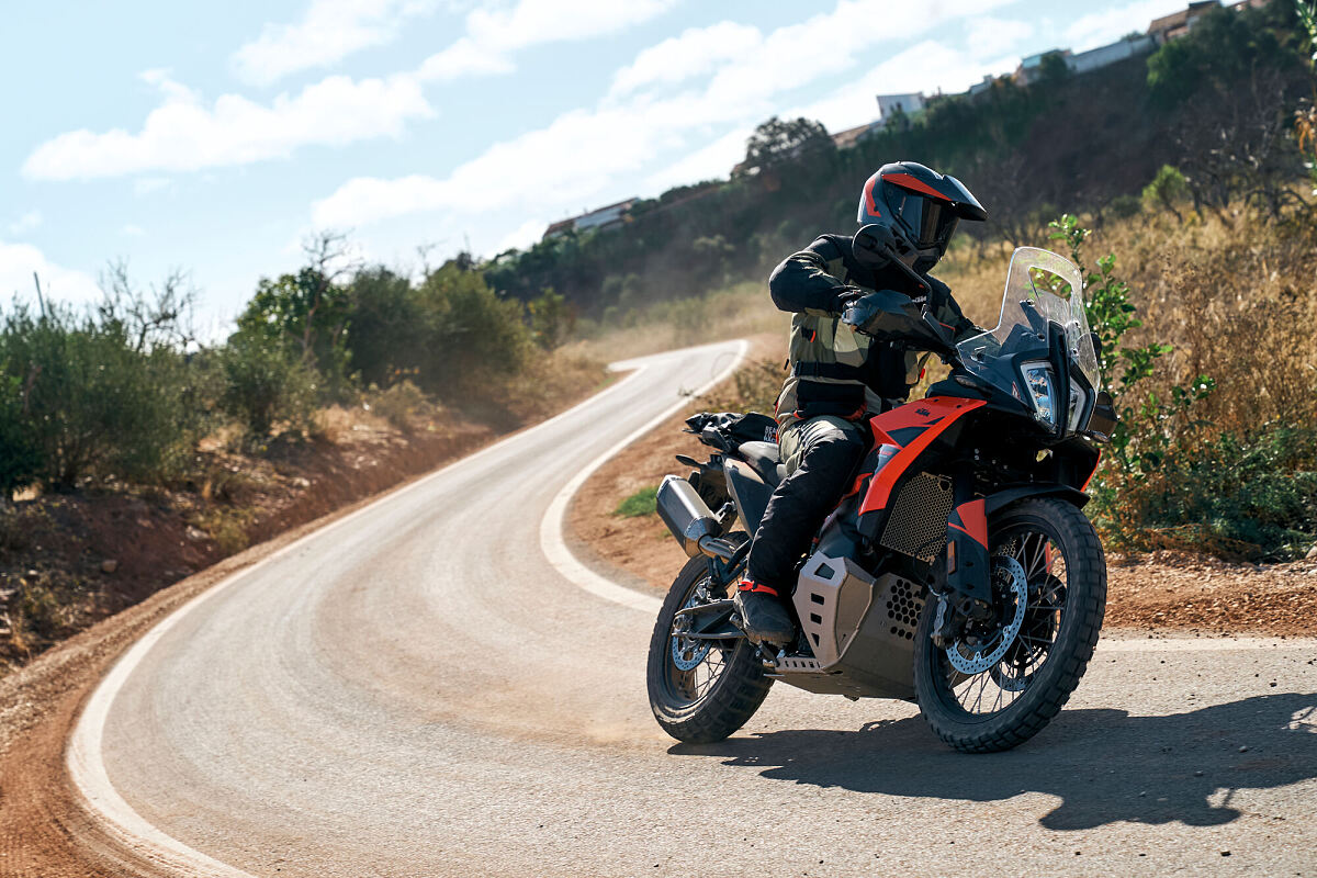 652496_MY25 KTM 790 ADVENTURE - ACTION_KTM 790 ADVENTURE_ACTION