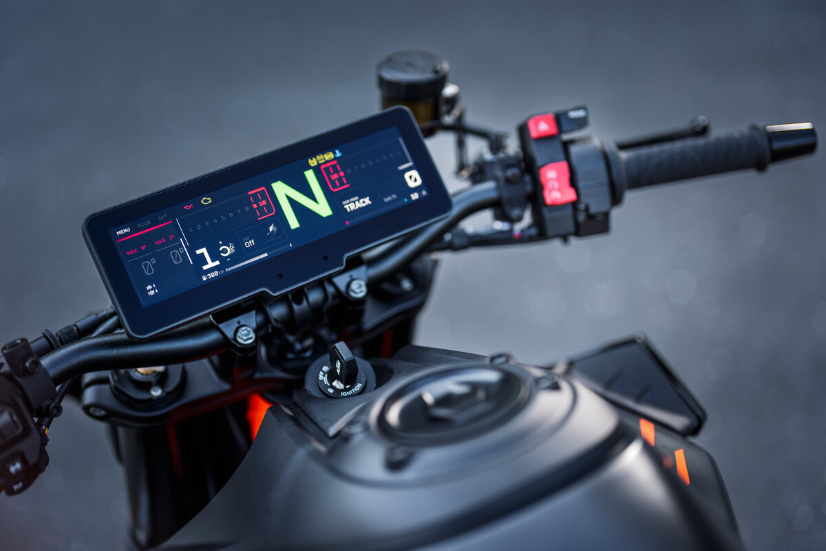 KTM 990 DUKE R_2026 (18)