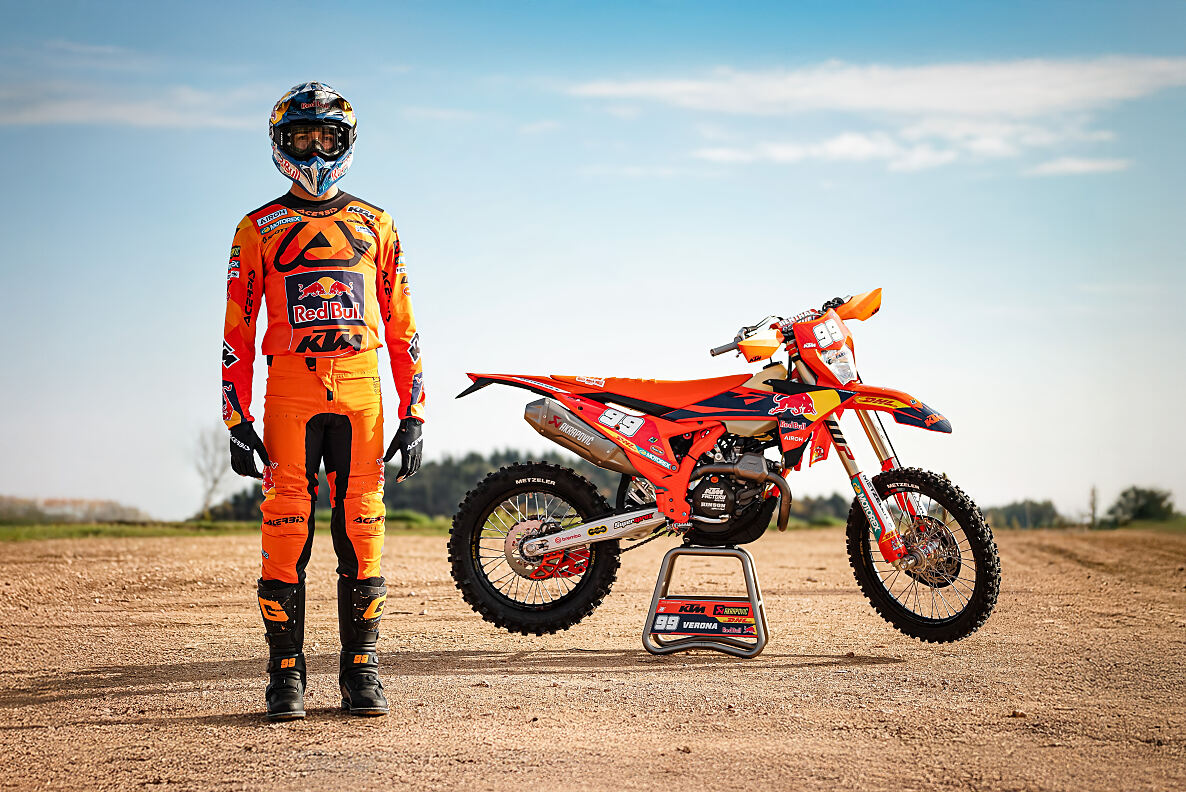 Red Bull KTM Factory Racing - Andrea Verona joins KTM-7