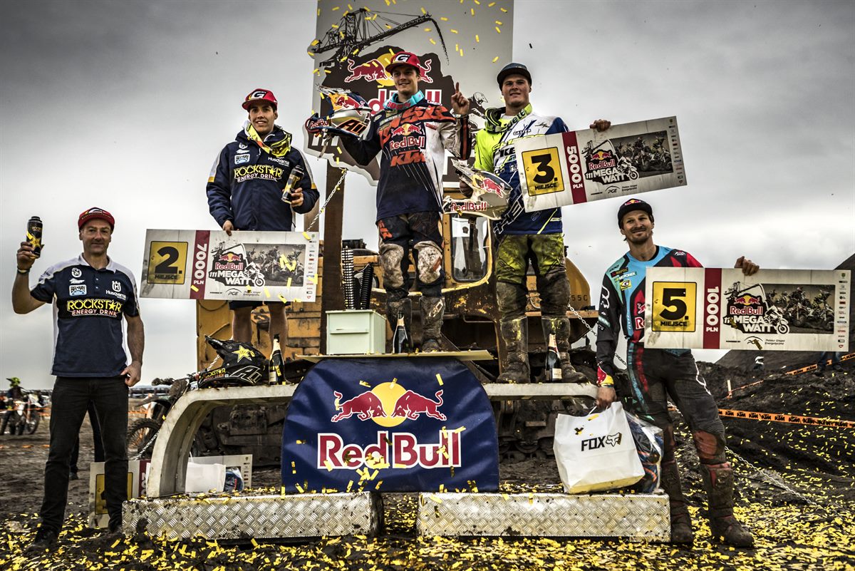 Jonny Walker & Taddy Blazusiak Podium Megawatt 2016